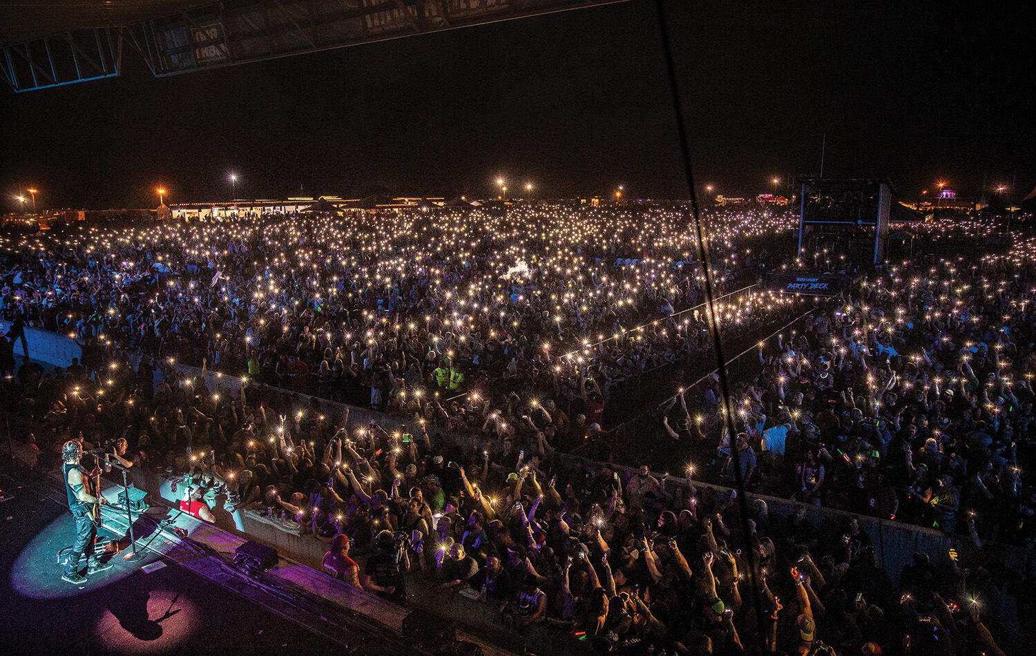 BUSH CROWD-JME-3.jpg